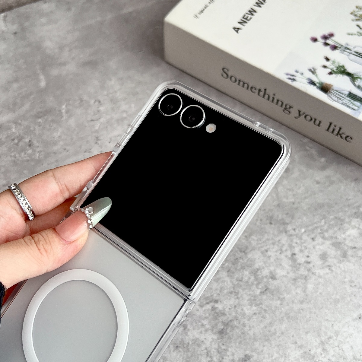 ฟลิป 8 ลักชัวรี แมทสำหรับแม็กเ - Clear Magsafe Case บทวิจารณ์และราคา